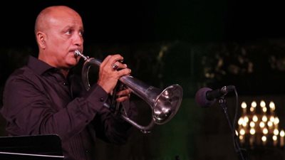 “بغدادي بيج باند” يعزف موسيقى جاز عالمية ومؤلفات عربية بأوبرا القاهرة والإسكندرية