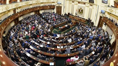 البرلمان يتلقى 4600 شكوى ويعتمد 850 تقريرًا لاقتراحات برغبة في دور الانعقاد الخامس (فيديو)