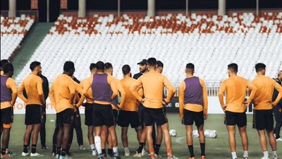 بسبب أزمة القمصان.. تأخر مباراة اتحاد العاصمة ونهضة بركان بالكونفدرالية عن موعدها