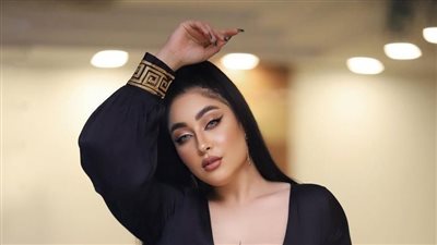 طردوني من الحفلة.. البلوجر دونا محمد تقاضي منتجا ومخرجا بعد الإساءة إليها