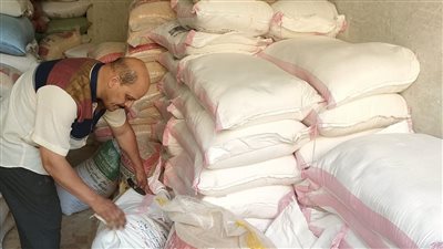 تموين الإسكندرية: ضبط مخزن غير مرخص والتحفظ على 5 أطنان دقيق