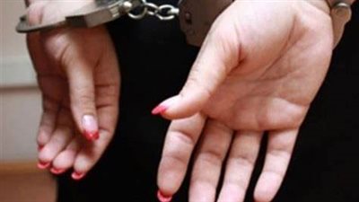 نشرت فيديوهات مخلّة لزيادة المشاهدات.. القبض على التيك توكر رودي محمد | بث مباشر