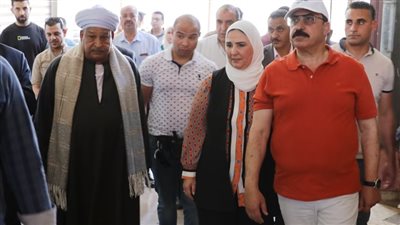وزيرة التضامن لـ أصحاب المحال التجارية المتضررين من حريق مول فيلة بأسوان: مش هنسيبكم