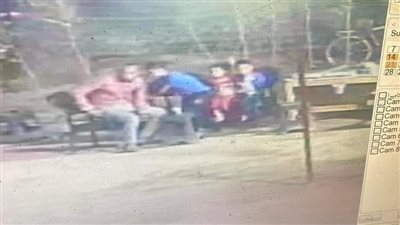 دفنوا سويا.. المئات يشيعون جنازة أب وأولاده الثلاثة ضحايا قطار البدرشين