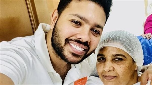 محمد شاهين ووالدته