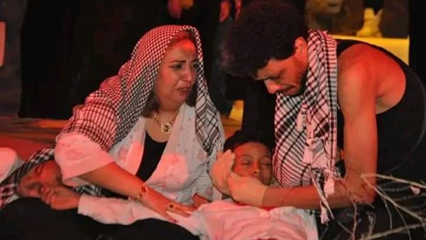 العرض المسرحي القبعة