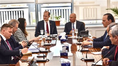 وزير النقل يبحث مع نظيره الليتواني زيادة مجالات التعاون المشترك في قطاعات النقل المختلفة 