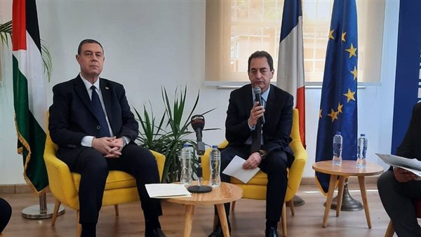 السفير الفرنسي والسفير