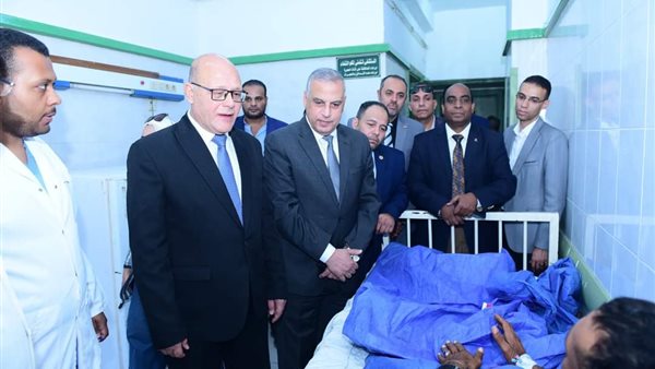 محافظ سوهاج يزور