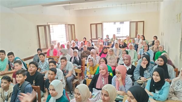 قوافل تعليمية لطلاب