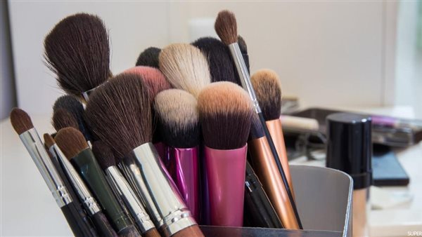  فرشاة المكياج