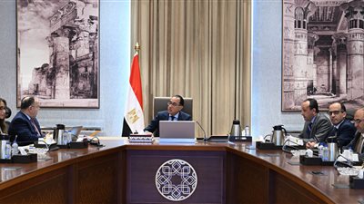 بدلًا من زيادة أسعار الضرائب.. الحكومة تبحث مقترح وثيقة السياسات الضريبية لمصر 2024 - 2030