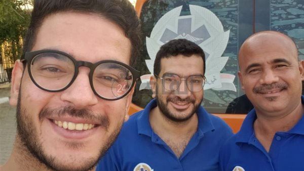 الطبيب وطاقم الإسعاف