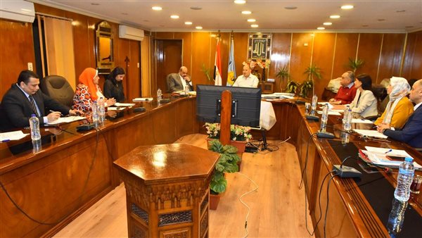 محافظ أسيوط