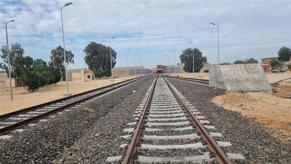 سكة حديد - تعبيرية