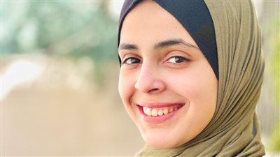 حياتي اتدمرت.. فلسطينية تستغيث بالإمام الطيب والمسؤولين لاستكمال دراستها بطب أسنان الأزهر