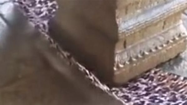 العمود المعلق