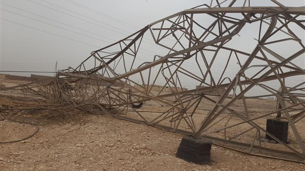 انهيار أبراج بسبب