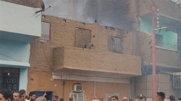 حرائق في 5 منازل