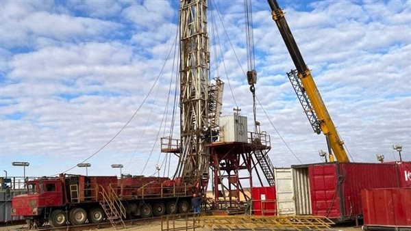 حقل بدر النفطي بالصحراء