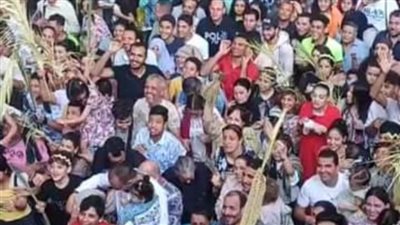 آلاف الأقباط يشاركون في احتفالات أحد الشعانين داخل دير القديس سمعان | بث مباشر