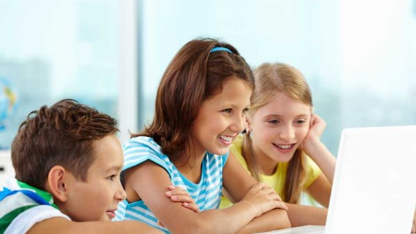 أطفال ولاب توب 