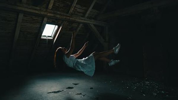 تفسير حلم السقوط