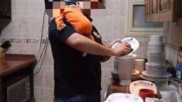 زوجوطفله_أرشيفية