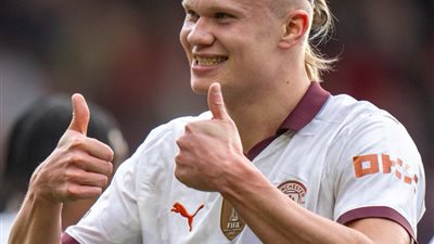 رقم مميز لـ هالاند بالدوري الإنجليزي بعد هدفه في شباك توتنهام