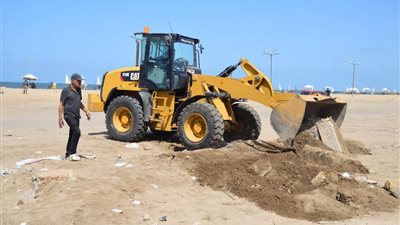 رفع كفاءة شاطئ بورفؤاد استعدادًا لاستقبال أعياد الربيع