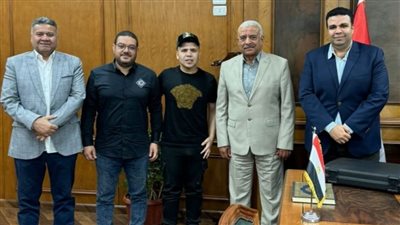 بحضور عمر كمال.. محافظ السويس يؤكد على دعم فريق الكرة حتى الصعود للممتاز