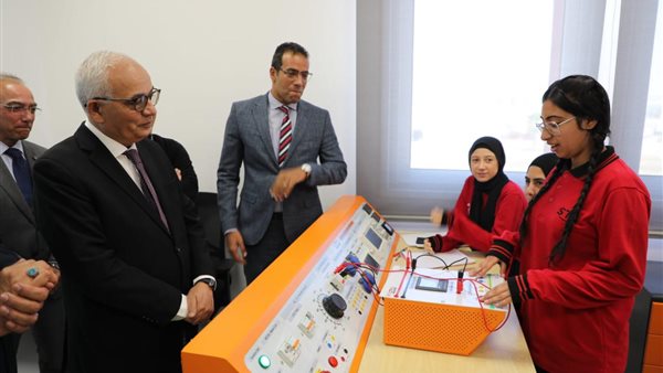  الدكتور رضا حجازي