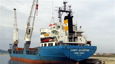 تداول 8 آلاف طن و533 شاحنة بضائع عامة بموانئ البحر الأحمر