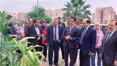 رئيس جامعة بنها يفتتح معرض الزهور الأول احتفالا بأعياد الربيع