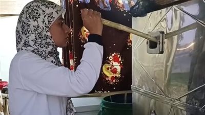 فاطمة طالبة ماجستير أول فتاة تعمل بعصارة قصب في السويس: بوفر مشروبات صحية ومناعية للناس| بث مباشر 