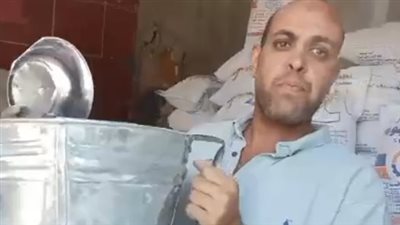 بدء تطبيق قرار بيع الدقيق بسعر 17 جنيها في المحال التجارية بقنا.. وإقبال المواطنين على الشراء| بث مباشر 