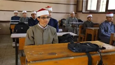 كله مقالي والوقت مكفاش.. شكاوى من امتحان الأدب والنصوص والمطالعة بالثانوية الأزهرية