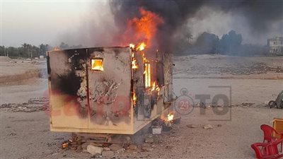 بسبب ماس كهربائي.. السيطرة على حريق في كرفان بالقرب من المدينة الذهبية بالأقصر