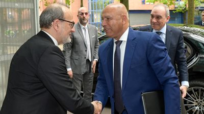 رئيس الوكالة الفرنسية للتنمية: نقدم الدعم اللازم لتنفيذ مشروعات النقل بمصر لتحقق التنمية المستدامة