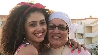 تشييع جنازة والدة الفنانة ريم أحمد من مسجد السيدة نفيسة ظهر اليوم