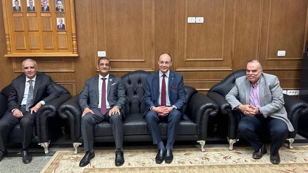 عميد كلية الطب بجامعة