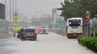 تجنبوا الشاطئ والأماكن المنخفضة.. شرطة دبي تحذر من المنخفض الجوي الجديد