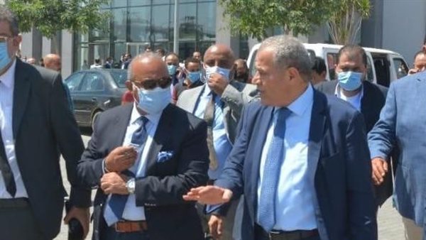 وزير التموين 