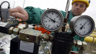 حقيقة قطع الغاز عن مصانع الأسمدة وعلاقته بتعطل إنتاج كوكاكولا وبيبسي