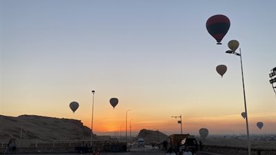 الرياح وصلت 12عقدة.. إلغاء رحلات البالون الطائر بالأقصر لسوء الأحوال الجوية