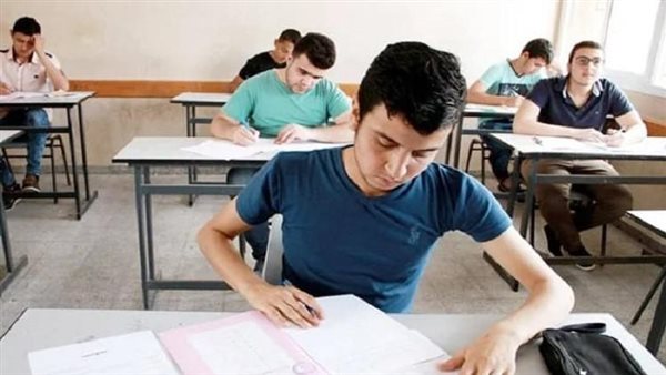 امتحانات الطلاب-