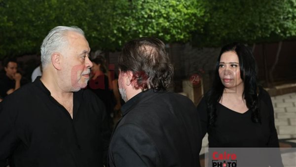 أشرف زكي في عزاء