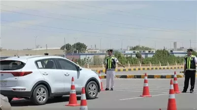 القبض على المتهم بقيادة سيارة عكس الاتجاه بالطريق الدولي الساحلي