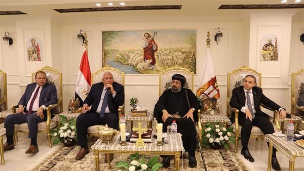 جانب من لقاء محافظ