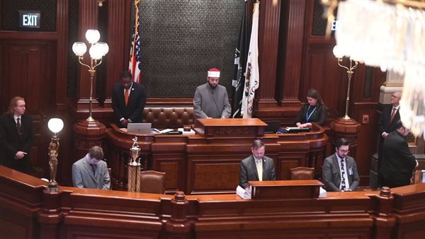 أزهري يفتتح جلسات